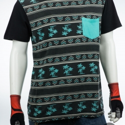 เสื้อยืดมือสอง RETROFIT มีกระเป๋าที่หน้าอก ผ้า 100 คอตตอน