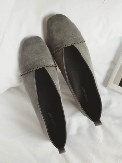 Preorder รองเท้าแฟชั่น สไตล์เกาหลี 35-40 รหัส GB-2844