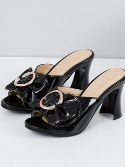 พรีออเดอร์ รองเท้าแฟชั่น 32-50 รหัส Y-4268