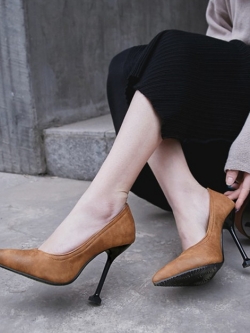 พรีออเดอร์ รองเท้าแฟชั่น 34-48 รหัส Y-8323