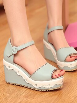 พรีออเดอร์ รองเท้าแฟชั่น 32-43 รหัส Y-1712