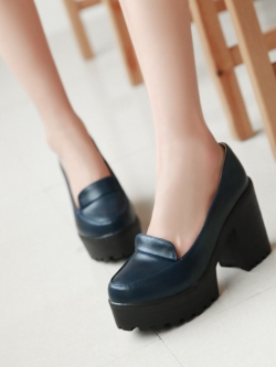 พรีออเดอร์ รองเท้าแฟชั่น 34-46 รหัส Y-4852