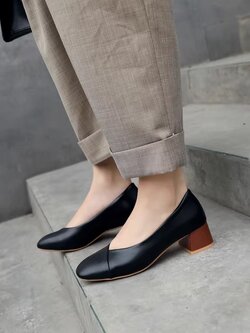 พรีออเดอร์ รองเท้าแฟชั่นส้นสูง ไซส์ใหญ่ รองเท้าแฟชั่น ผู้หญิง รองเท้าส้นสูงแฟชั่นผู้หญิง รองเท้าผู้หญิงไซส์เล็ก 32-54