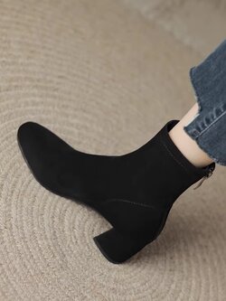 พรีออเดอร์ รองเท้าบูทส้นสูงแฟชั่น รองเท้าบูทส้นสูงไซส์ใหญ่ รองเท้าบูทส้นสูงไซส์เล็ก 32-46 รหัส Y-1196