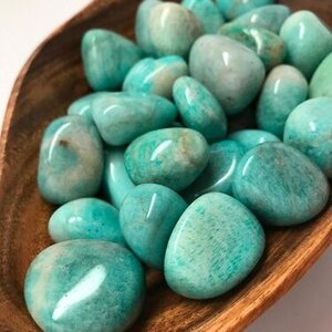 อเมโซไนท์ : Amazonite : หินลุ่มน้ำอเมซอน
